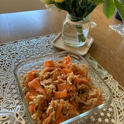 切り干し大根に味が染みて美味しかったです♪人参は千切りにするのが面倒でピーラーを使いました！簡単に作れるし、節約にもなるので、常備菜としてストックしてます！